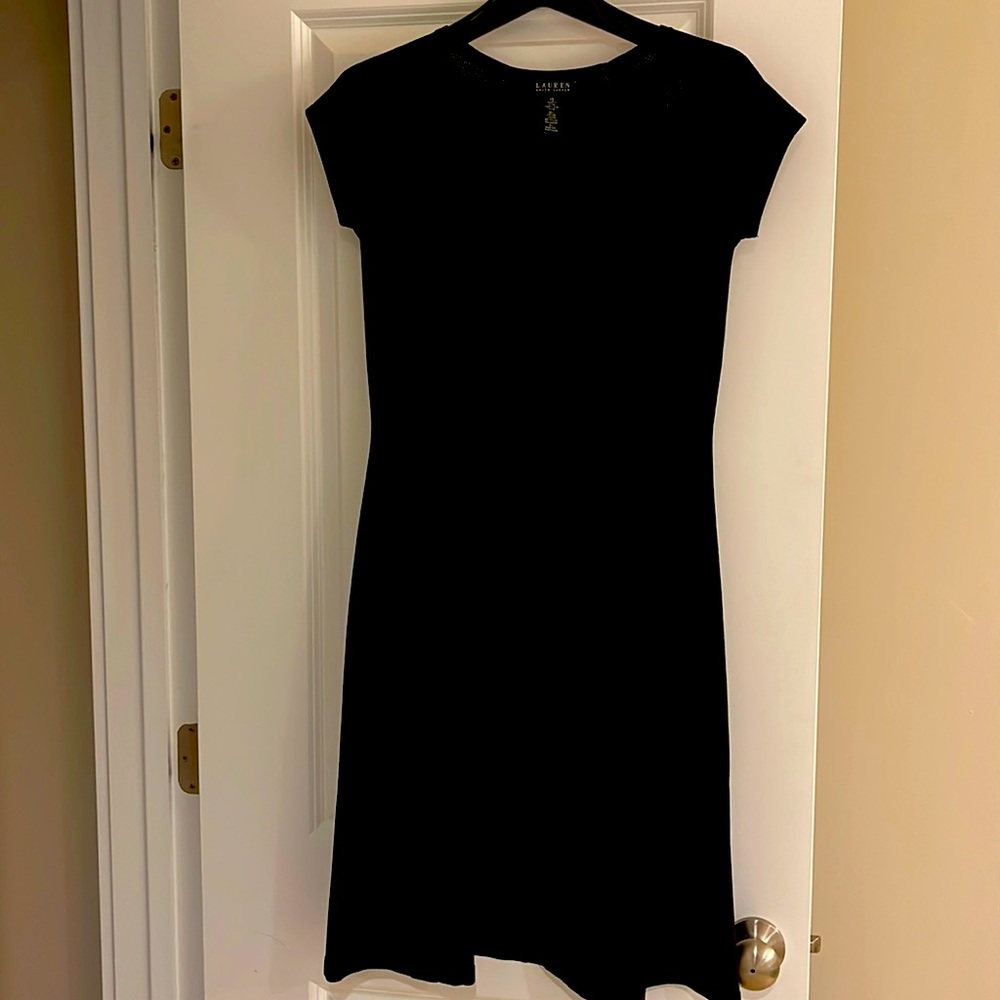 Black dress netting on top see photos